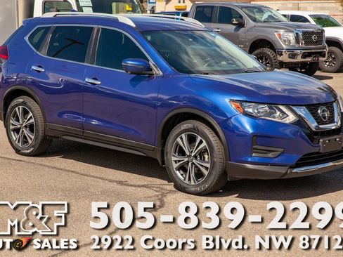 Used 2019 Nissan Rogue SV w/ Premium Package image 1