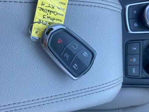 Used 2023 Cadillac XT4 Luxury FWD image 27