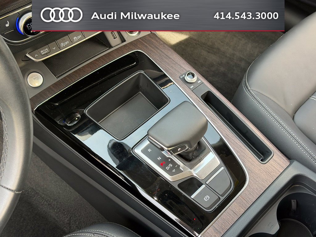 Used 2024 Audi Q5 2.0T Premium w/ Convenience Package AWD/4WD image 26