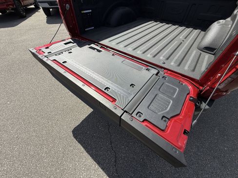 Used 2025 Ford F150 King Ranch w/ FX4 Off-Road Package image 11