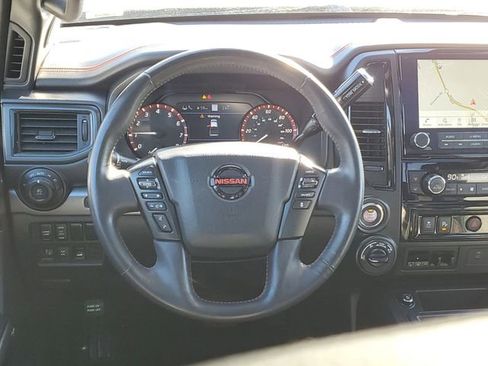 Used 2021 Nissan Titan PRO-4X w/ Pro-4x Convenience Package image 11