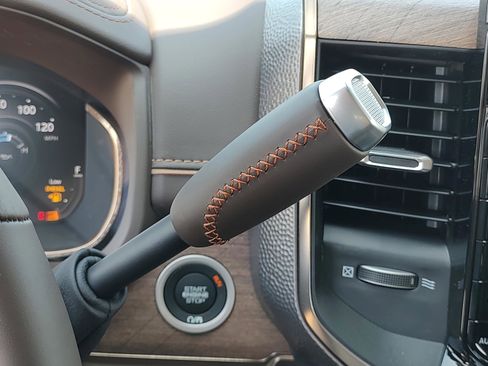 New 2025 RAM 2500 Limited image 20