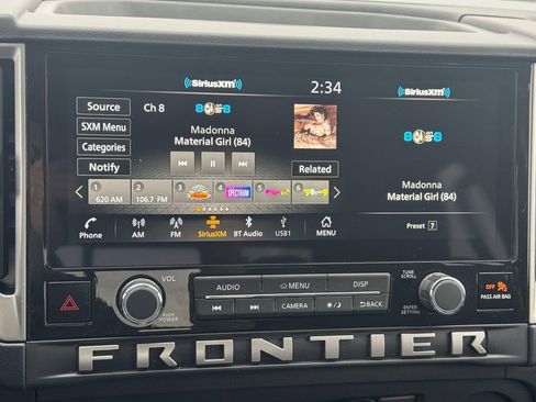 Used 2025 Nissan Frontier SV w/ SV Convenience Package image 26