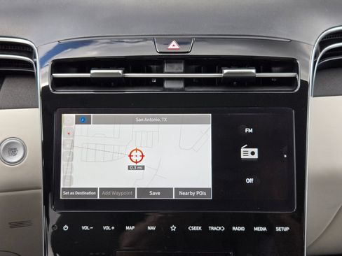 Used 2024 Hyundai Tucson Limited FWD image 18