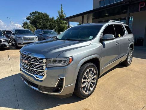 Used 2023 GMC Acadia Denali FWD image 3