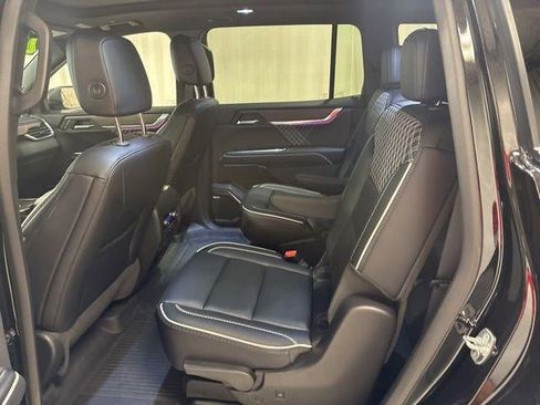 Used 2025 GMC Acadia Denali w/ LPO, Floor Liner Package AWD/4WD image 29