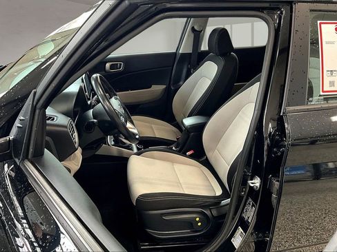 Used 2023 Hyundai Venue SEL w/ Cargo Package image 26