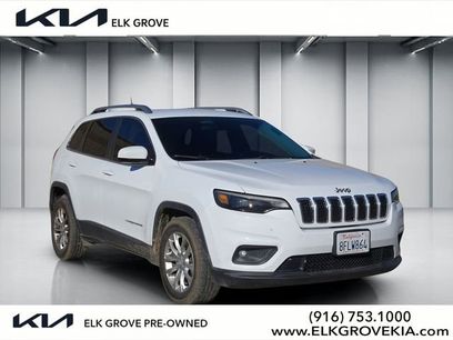 Used 2019 Jeep Cherokee Latitude w/ Popular Appearance Group