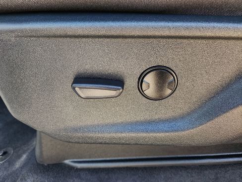 Used 2025 Ford F150 XLT w/ Equipment Group 301A Standard image 14