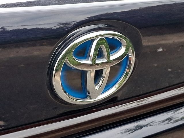Certified 2024 Toyota Corolla LE AWD/4WD image 18