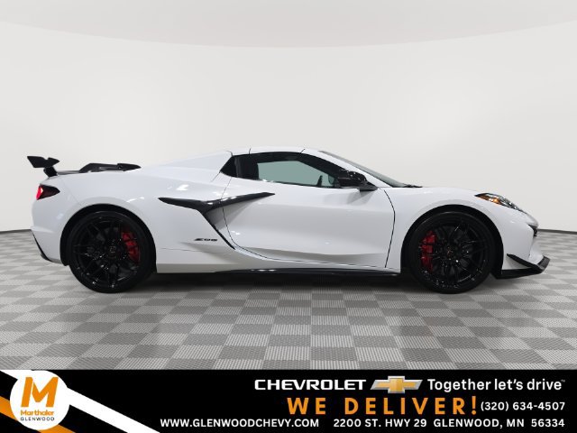 Used 2023 Chevrolet Corvette Z06 w/ Z07 Performance Package RWD image 1