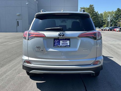 Used 2017 Toyota RAV4 XLE FWD image 27