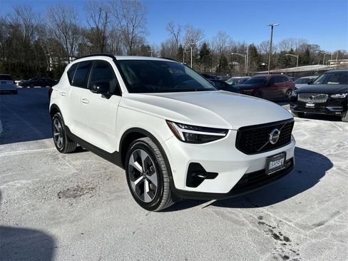 New 2026 Volvo XC40 B5 Plus w/ Protection Package Premier image 2