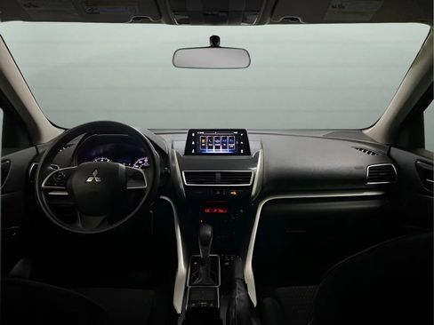 Used 2020 Mitsubishi Eclipse Cross LE FWD image 21