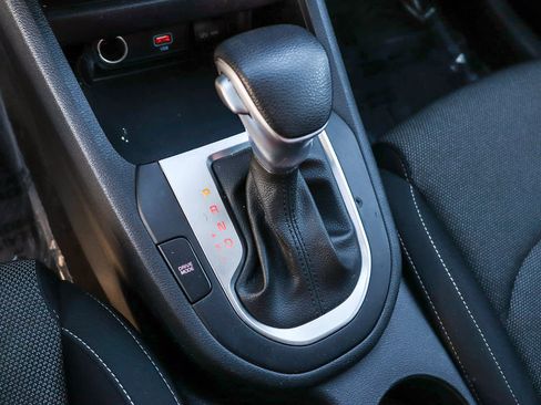 Used 2022 Kia Forte LXS image 20