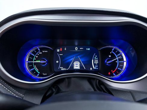 Used 2022 Chrysler Pacifica Touring-L w/ S Appearance Package FWD image 32