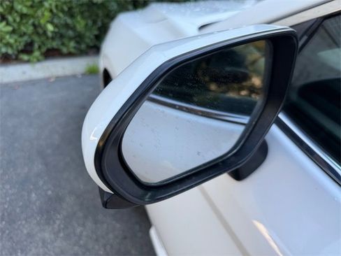 Used 2018 Toyota Camry SE image 29