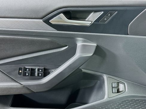 Used 2024 Volkswagen Jetta SE image 15