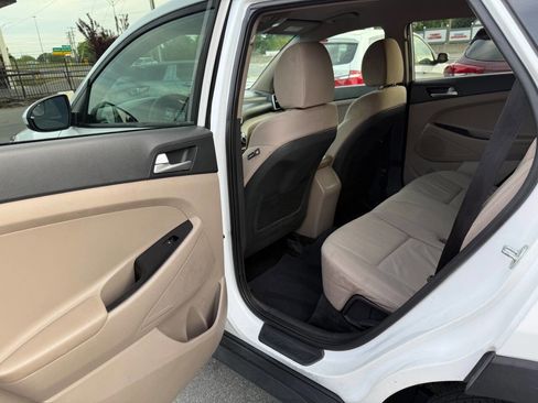 Used 2021 Hyundai Tucson SE w/ Cargo Package image 9