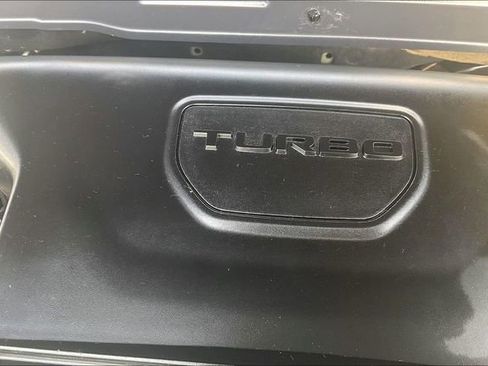 Used 2024 Jeep Compass Latitude image 31