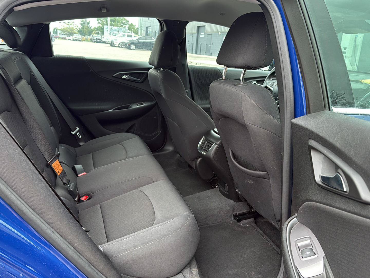 Used 2023 Chevrolet Malibu LT FWD image 11