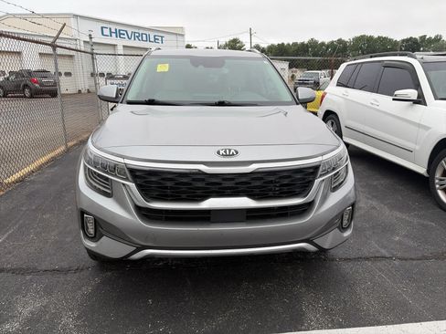 Used 2021 Kia Seltos SX AWD/4WD image 2