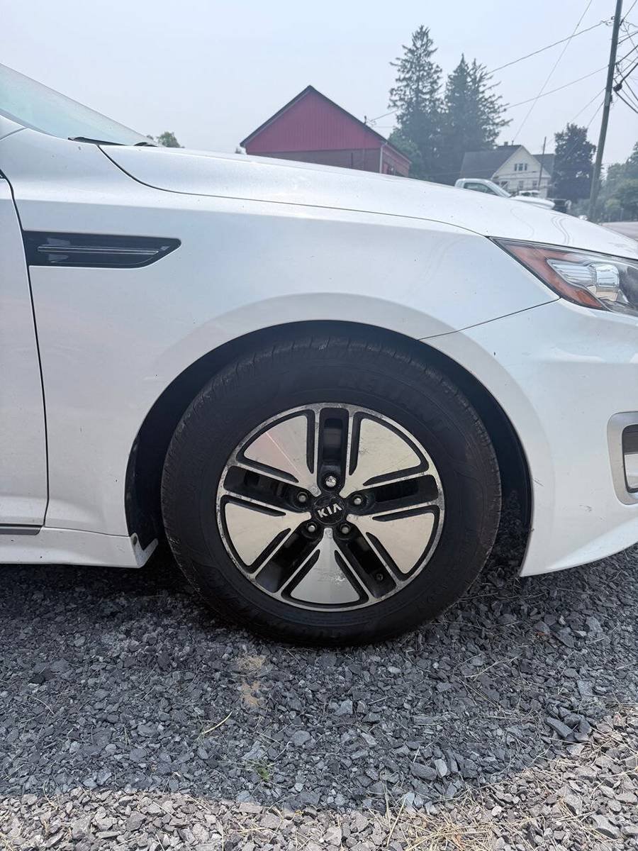 Used 2012 Kia Optima Hybrid w/ Hybrid Convenience Pkg FWD image 12