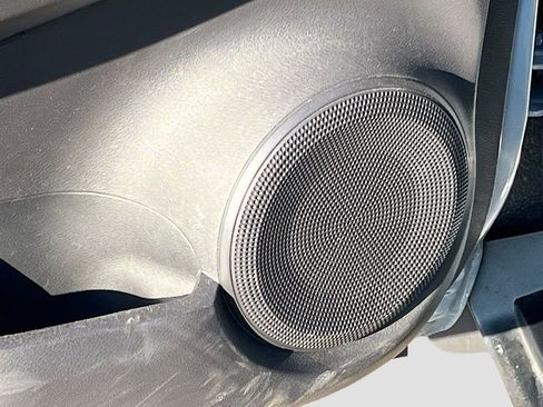 Used 2024 Nissan Kicks SR w/ SR Premium Package image 18