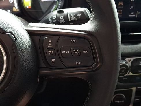 Used 2025 Jeep Wrangler Unlimited Sport S 4xe AWD/4WD image 21