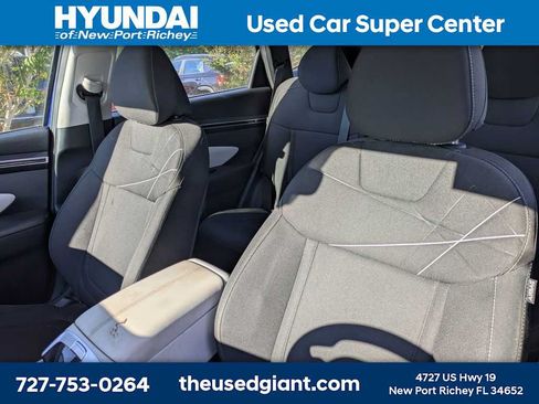 Used 2024 Hyundai Tucson SE FWD image 3