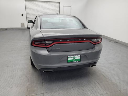 Used 2017 Dodge Charger SE w/ Popular Equipment Group RWD image 6