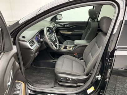 Certified 2023 GMC Acadia SLE w/ Driver Convenience Package