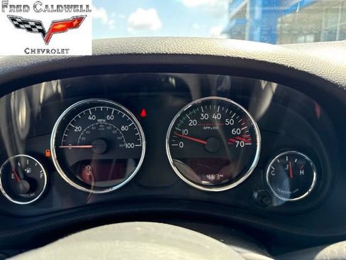 Used 2016 Jeep Wrangler Unlimited Rubicon AWD/4WD image 9