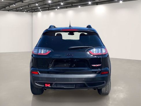 Used 2023 Jeep Cherokee Trailhawk AWD/4WD image 6