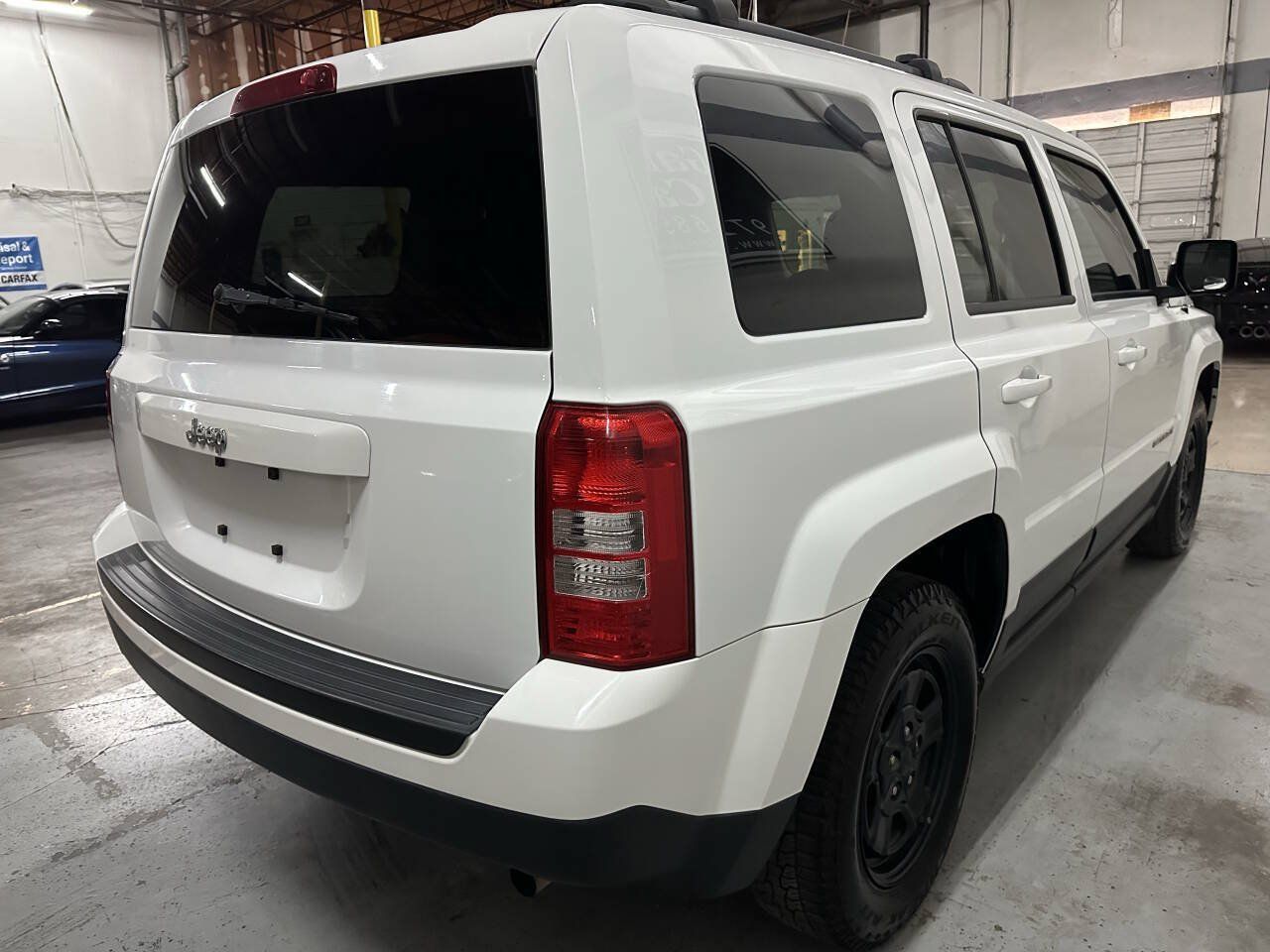 Used 2016 Jeep Patriot Sport w/ Power Value Group FWD image 8