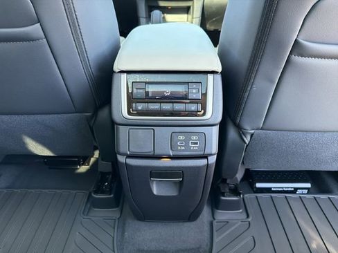 New 2026 Subaru Ascent Limited image 25