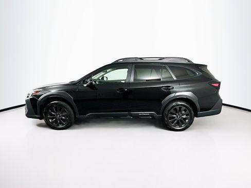 Used 2025 Subaru Outback Onyx Edition image 4