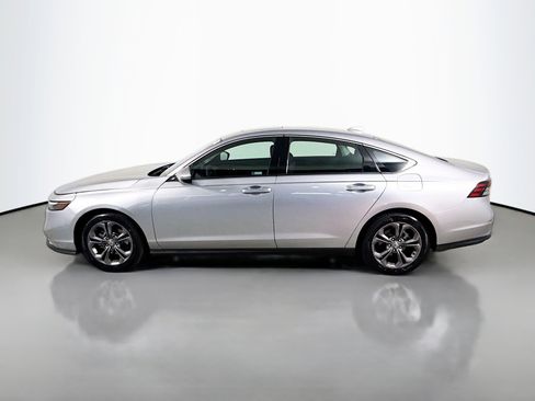 Used 2023 Honda Accord EX image 6