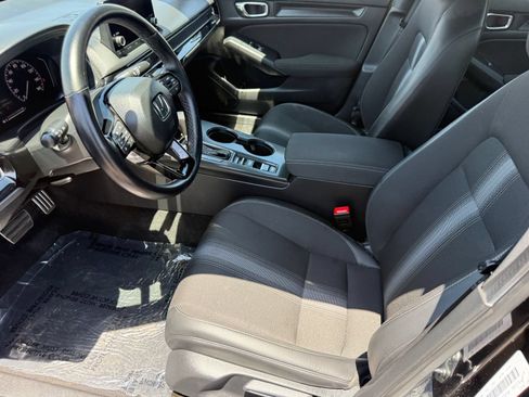 Used 2025 Honda Civic Sport image 13