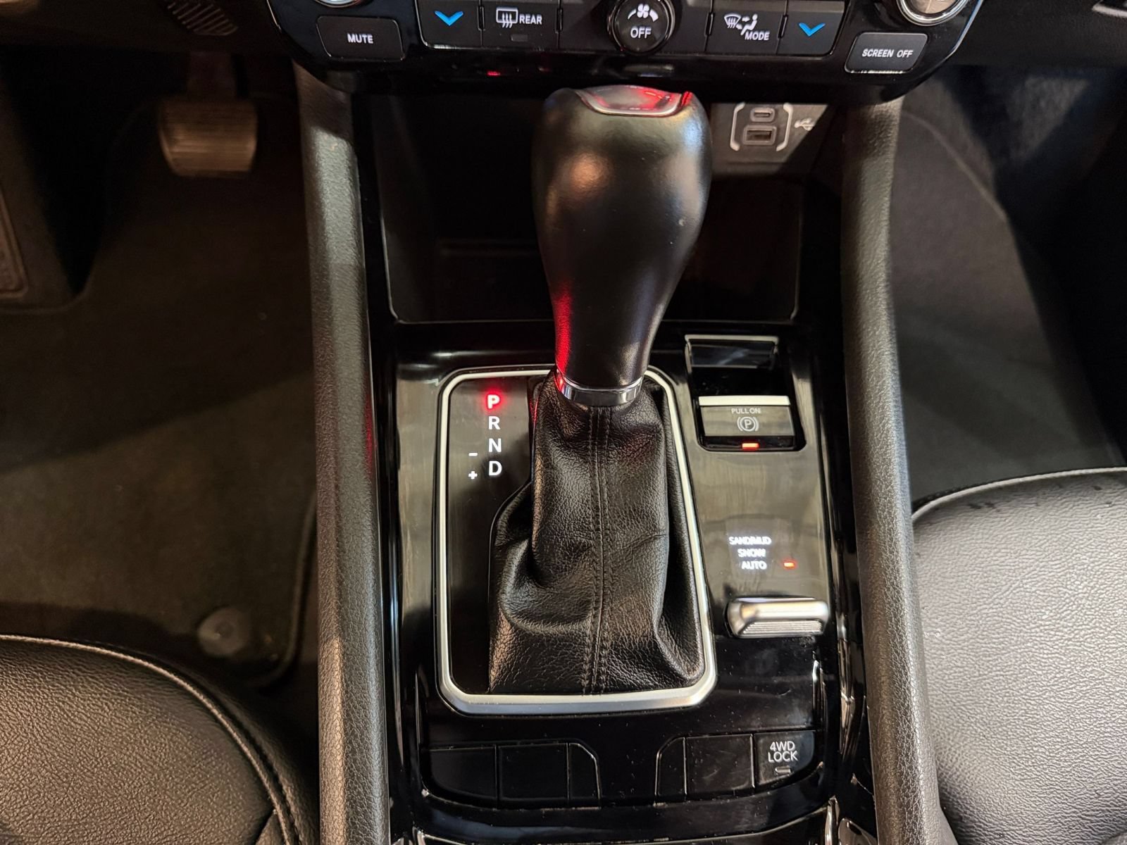 Used 2025 Jeep Compass Limited AWD/4WD image 40