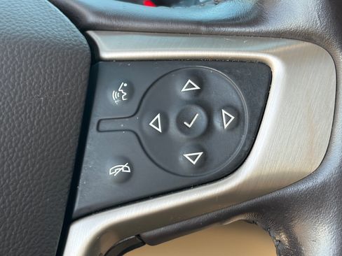 Used 2019 GMC Acadia Denali w/ Technology Package FWD image 26