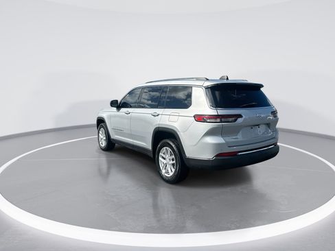 Used 2023 Jeep Grand Cherokee L Laredo w/ Luxury Tech Group I AWD/4WD image 7