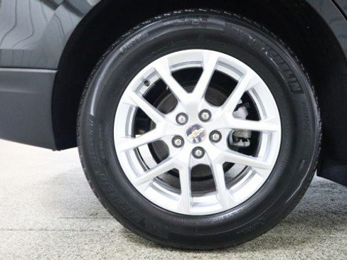 Used 2024 Chevrolet Equinox LT w/ LPO, Floor Liner Package FWD image 21