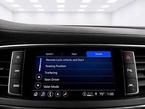 Used 2023 Buick Enclave Avenir w/ Avenir Technology Package AWD/4WD image 33