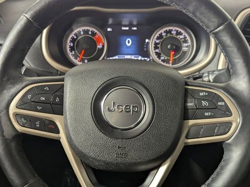 Used 2017 Jeep Cherokee High Altitude image 19