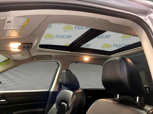 Used 2023 Nissan Pathfinder SL w/ SL Premium Package image 20