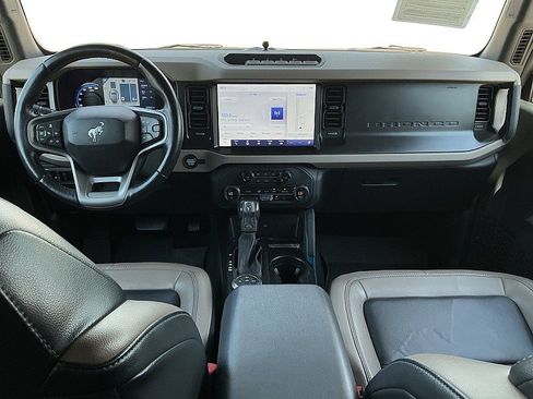 Used 2023 Ford Bronco Wildtrak AWD/4WD image 13