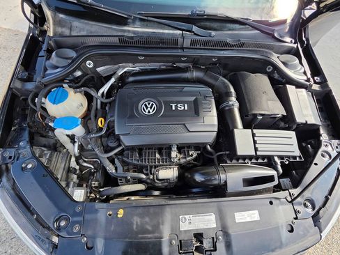 Used 2014 Volkswagen Jetta SE FWD image 38