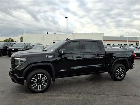 Used 2023 GMC Sierra 1500 AT4 w/ AT4 Premium Package AWD/4WD image 11