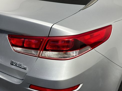 Used 2019 Kia Optima LX image 33